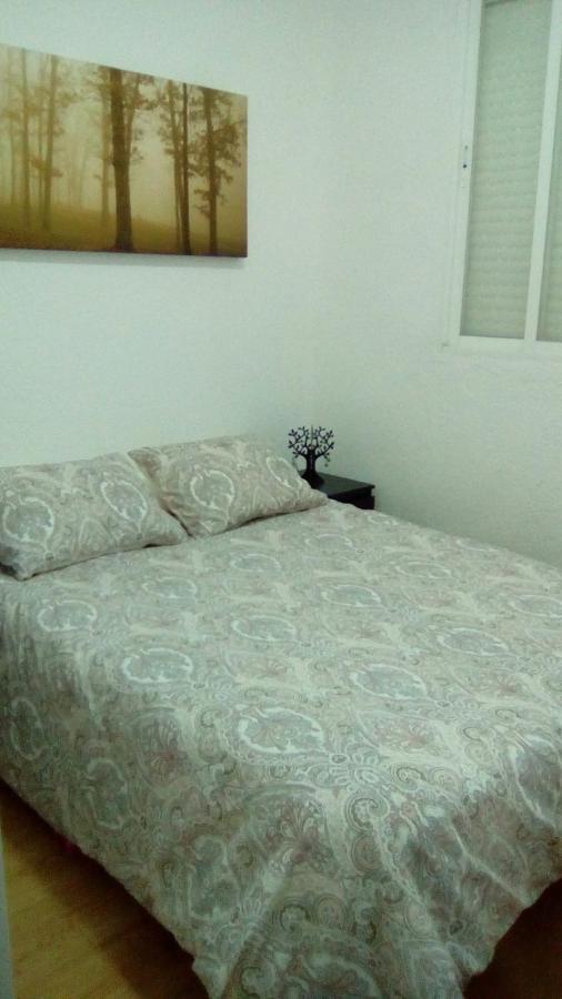 Apartamento En Legazpi De 3 Dormitorios Pequenos Madrid Esterno foto